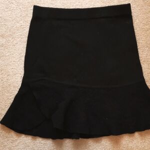 Elegant Banana Republic Wool Petal Black Skirt